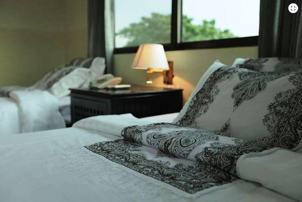 Galaxy Angkor Boutique Hotel Siem Reap Bagian luar foto