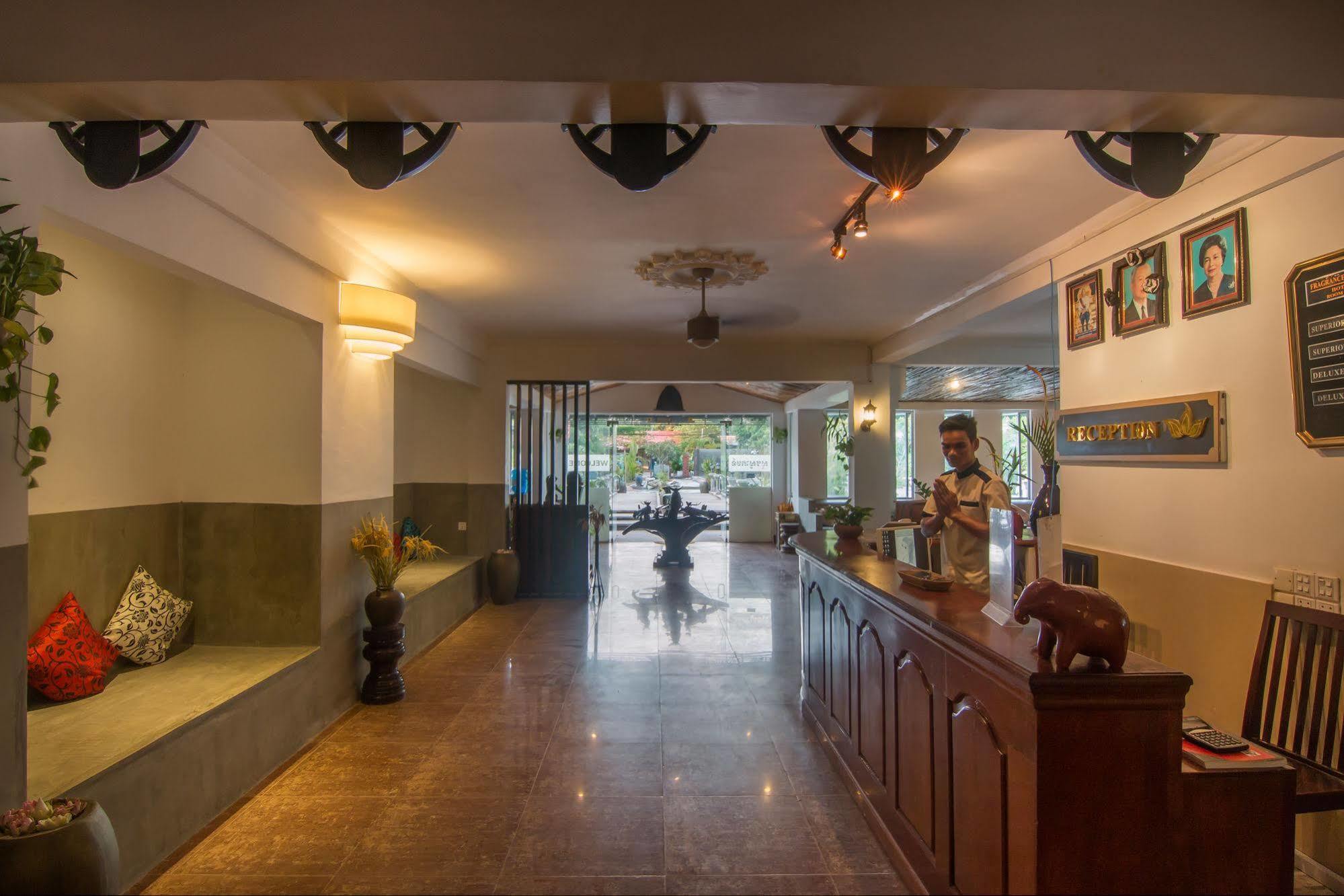 Galaxy Angkor Boutique Hotel Siem Reap Bagian luar foto